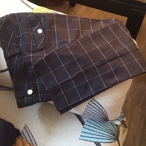 Nike Gol.f dry fit capris. Loose fitting. NEW!!.